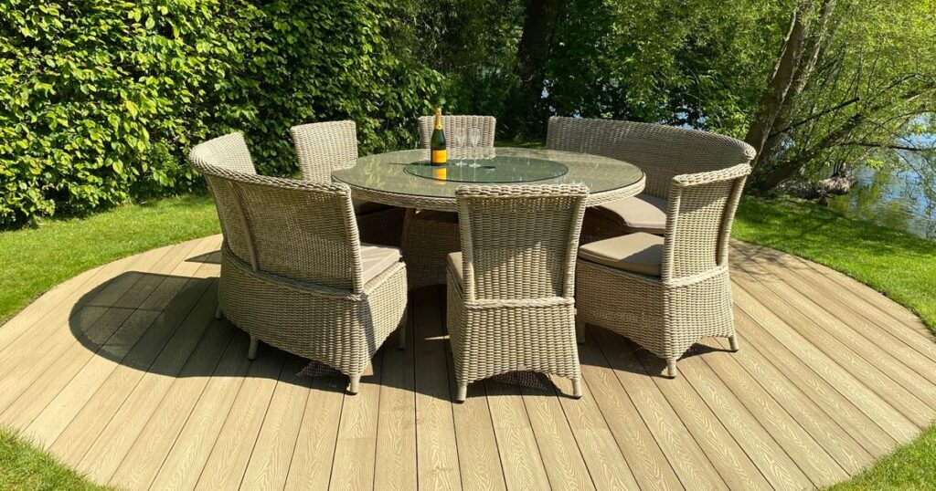 Build Smarter: How Dino.co.uk Delivers Eco-Friendly Composite Decking & Fencing for Modern Gardens 473541612 2068936290229528 8528158332061472970 n (2)