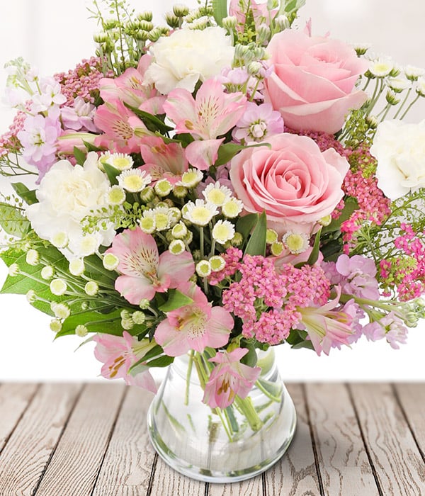How to Choose the Perfect Flowers for Every Occasion in the UK 53fe2680 9c38 4b8d abc2 da9c9924a6a4