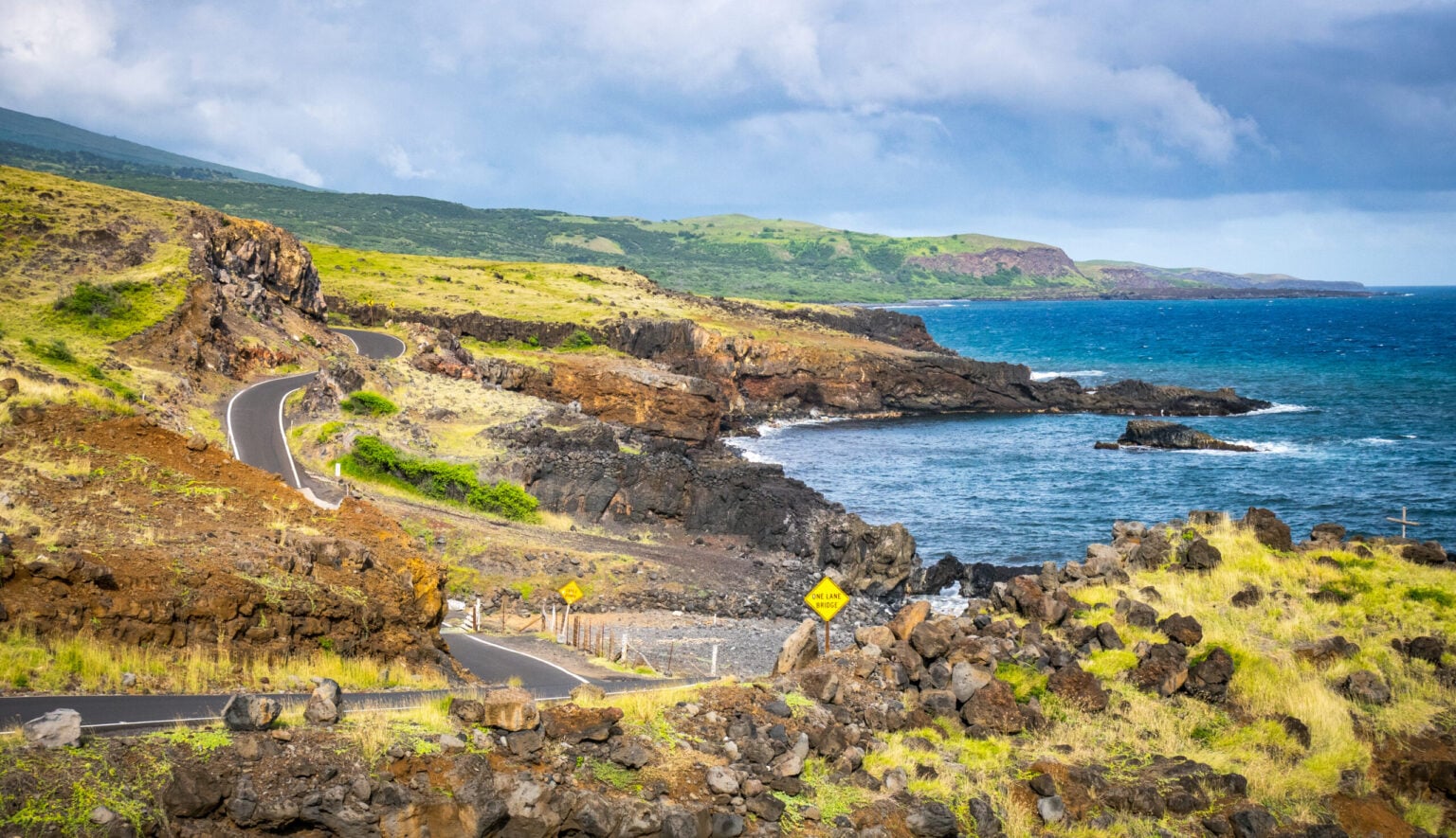 Explore Destinations Your Way With Smart Audio Travel Experiences Road to Hana A Drive That Makes You Slow Down scaled