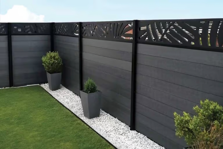 composite.fencing.garden 768x512 1