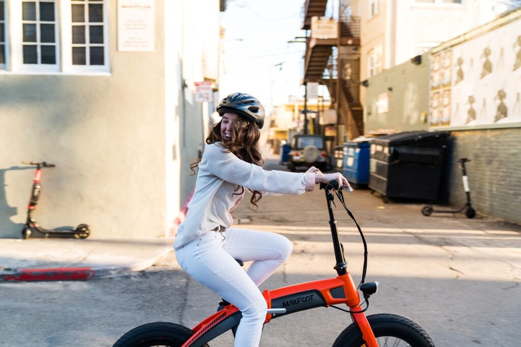Inside iScooter UK, Practical Electric Mobility Designed for Everyday Riders Electric mobility often promises freedom but delivers friction. Riders want something reliable, affordable, and easy to live with, not another device that demands constant upkeep or technical know-how. iScooter UK positions itself firmly in the everyday category, focusing on electric scooters and e-bikes that slot naturally into daily routines rather than disrupting them. Its range speaks to commuters, families, and casual riders who value practicality over spectacle, and that clarity runs through both the products and the wider service experience.