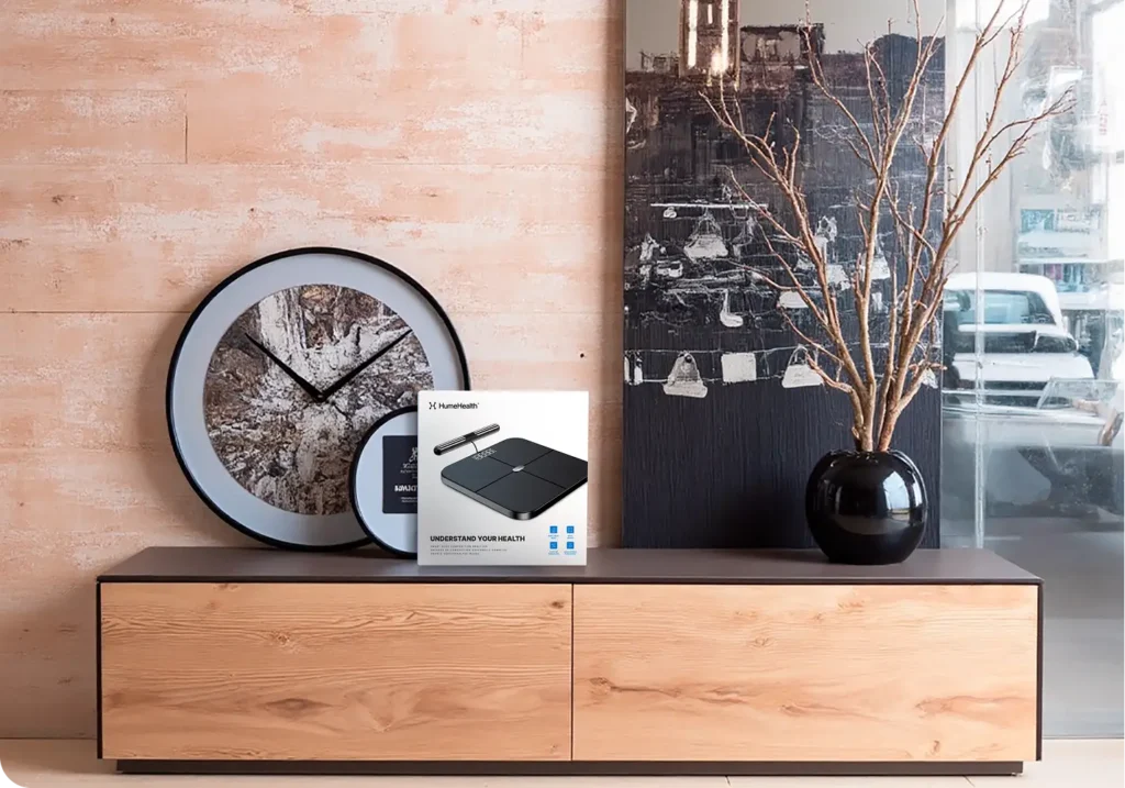 Smart Body Insights That Go Beyond the Scale freepik una caja blanca lisa cuadrada y fina sobre un exib 832314